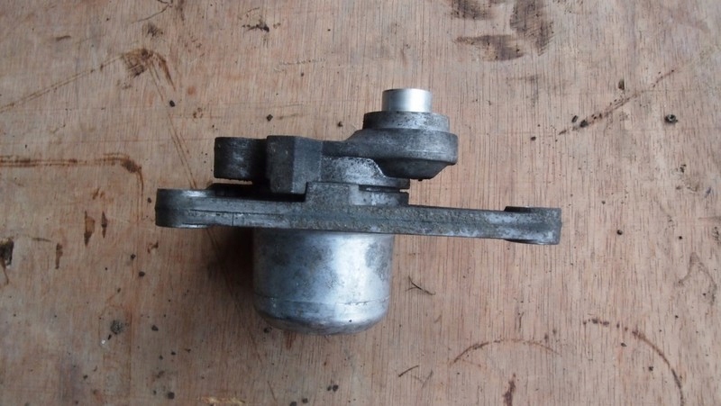 фото №3, Напрямна напрямна розподільного валу trafic vivaro 2.0 dci