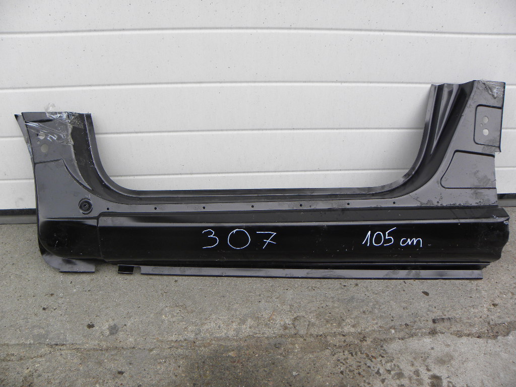 фото №1, Peugeot 307 lift порог левая сторона