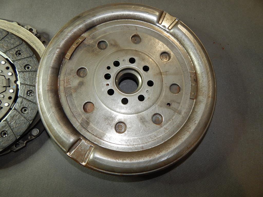 фото №6, Skoda octavia iii 1.8 зчеплення маховик з двома масами 06j105266at