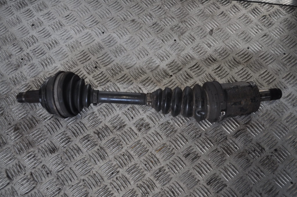 Купити Привідний вал ліва 4.4 bmw x5 e53 рестайлінг