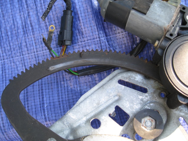 Mercedes r129 lift підйомник скло правий Ціна