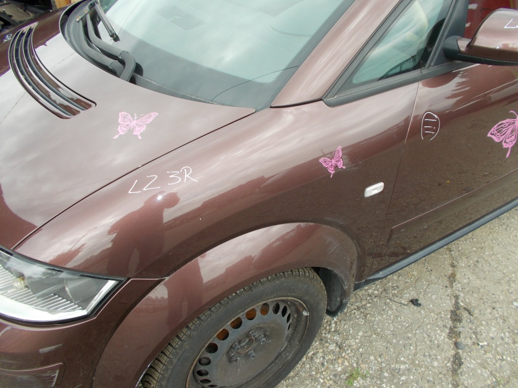 Купити Audi a2 крило ліве перед комплектний  lz3r 2004r