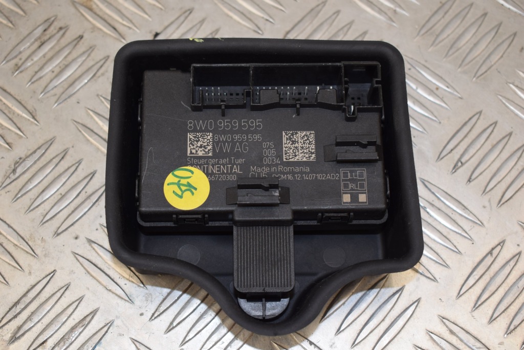 фото №1, Модуль двері правий задня audi a4 8w0 b9 8w0959595