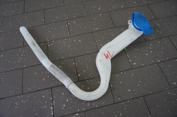 фото №1, Заливна горловина рідина омивача audi q7 4l0955463a