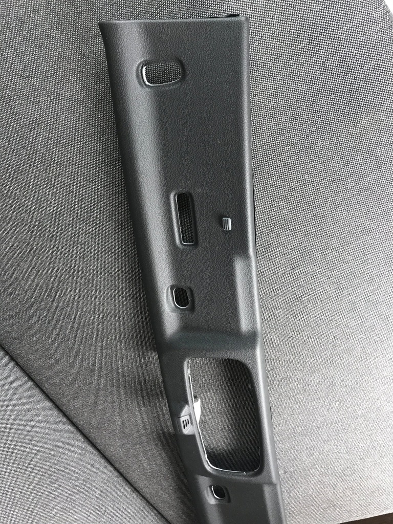 фото №3, Audi a5 cabrio накладка молдинг передньої скло