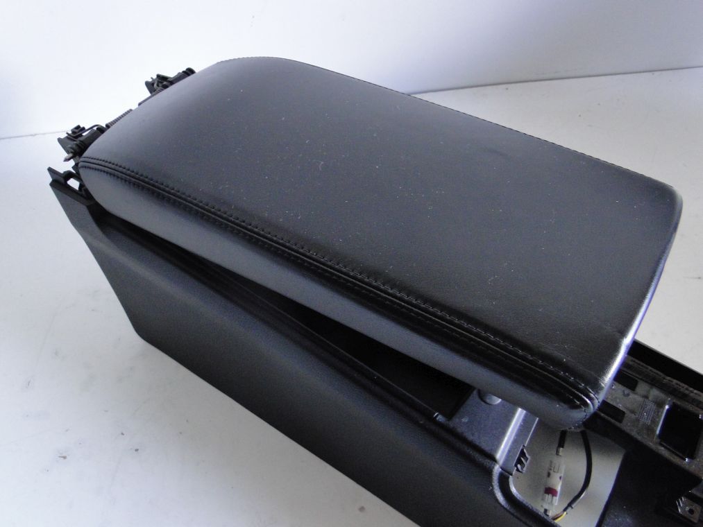 фото №4, Mercedes slk r172 подлокотник кожа бардачок туннель