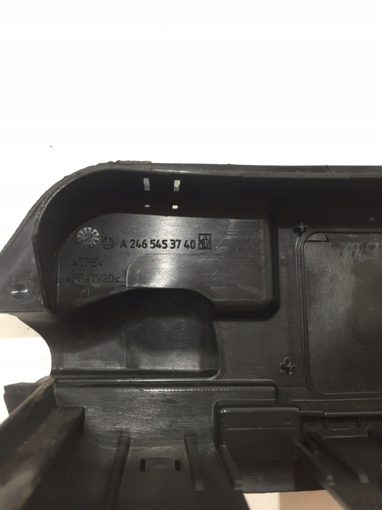 Mercedes w176 накладка заглушка a2465453740 Цена