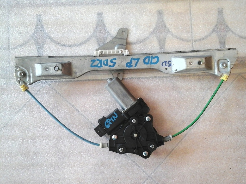 фото №1, Opel corsa d 5 двері підйомник скло лівий перед