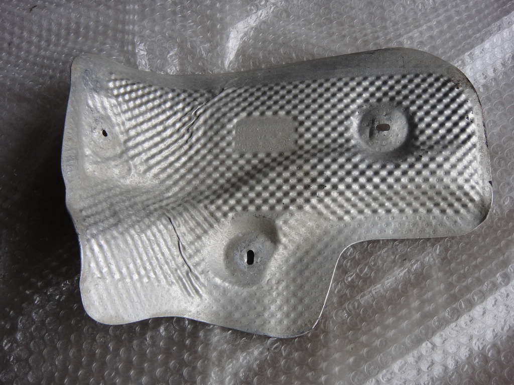 фото №1, Audi q7 4m защита тепловая 4m0201308g