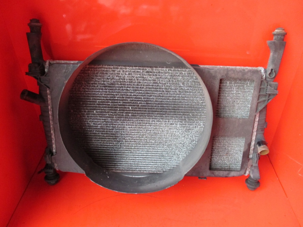 Купити Радіатор води корпус transit vii 06-14 2.4 tdci