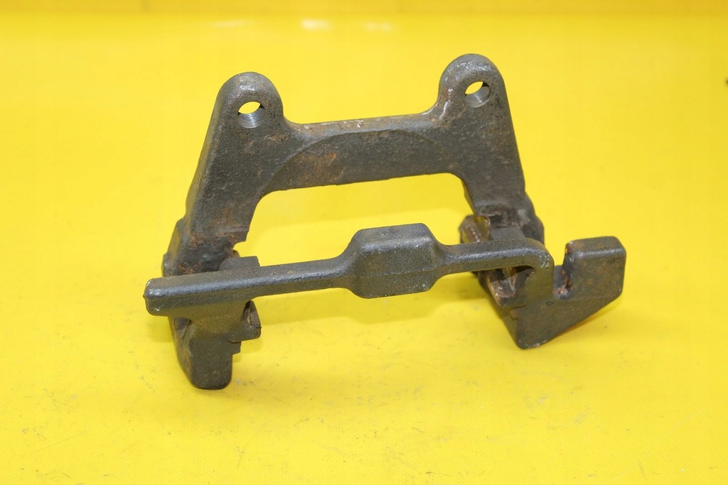 фото №1, Скоба скоба левый задняя a6 c6 3.0 tdi