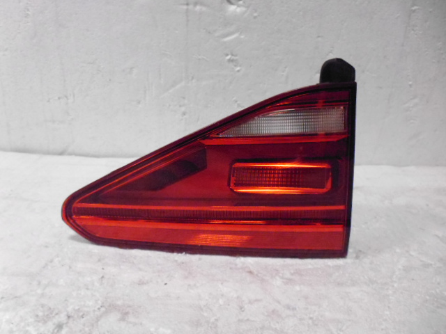 Купити Лампа задній vw touran 5ta