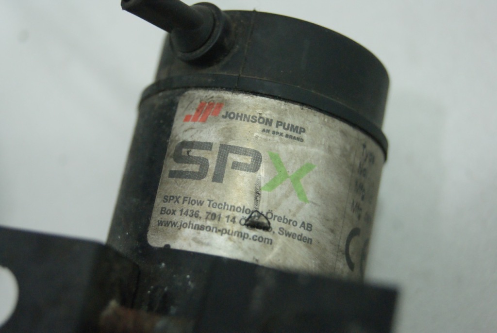 Насос воды дополнительная 10-24504-03 mercedes s600 bi turbo w215 в Украине