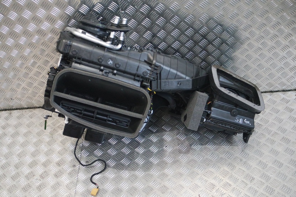 фото №1, Комплектная отопитель audi a8 d4 4h 4h1816005
