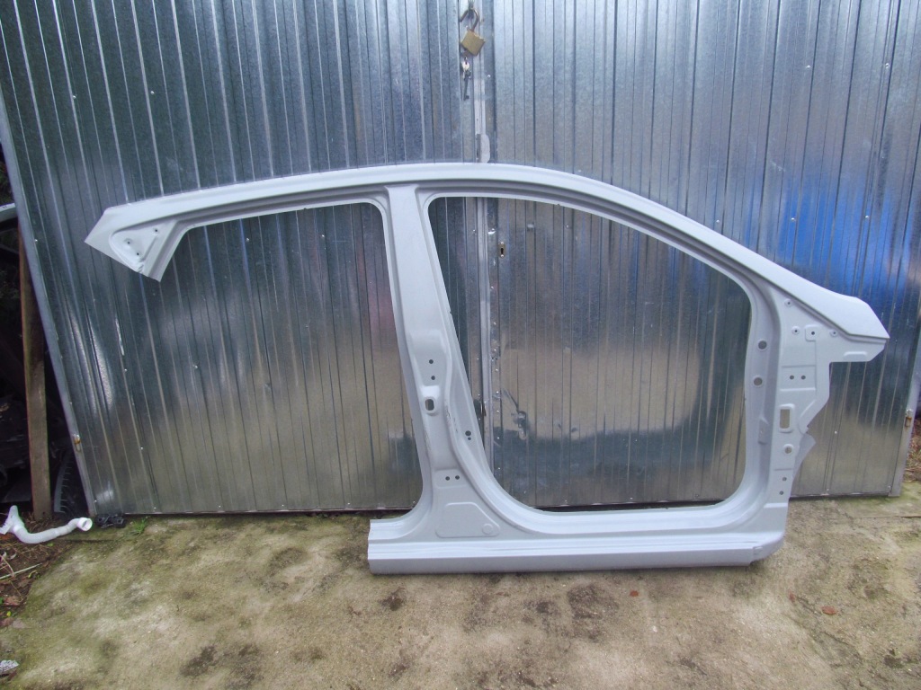 фото №1, Hyundai i10 ii правое обшивка bok nowe порог