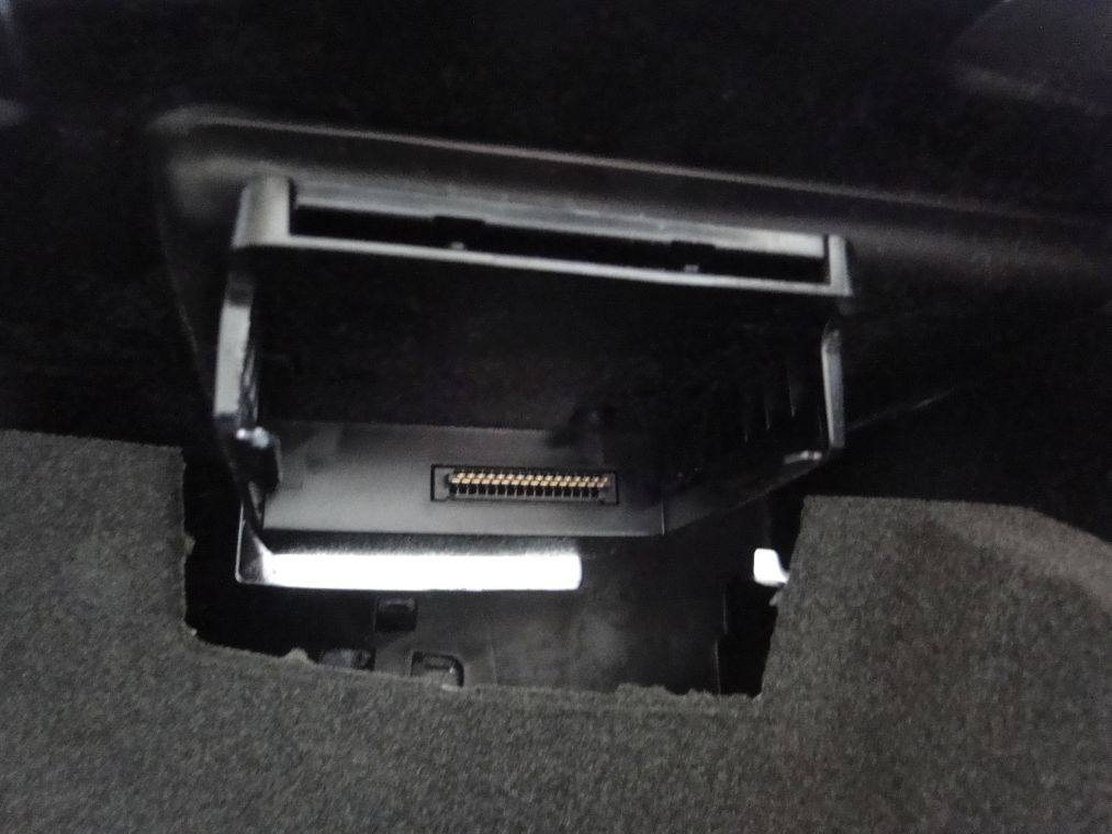 фото №3, Mercedes cla 117 бардачок pod консоль полиця