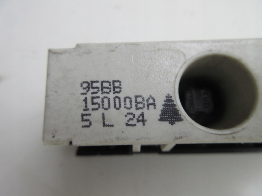 Приладова панель годинник дисплей ford mondeo mk1 95bb15000ba в Україні