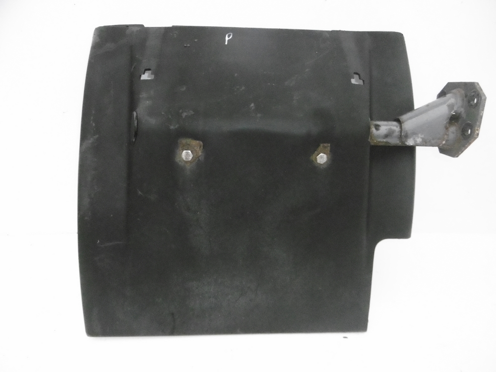 фото №1, Підкрилок кронштейн правий перед magnum