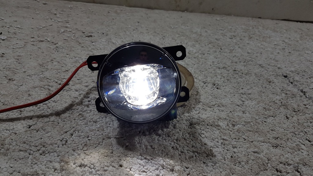 фото №1, Maserati levante противотуманная фара led europa оригинал