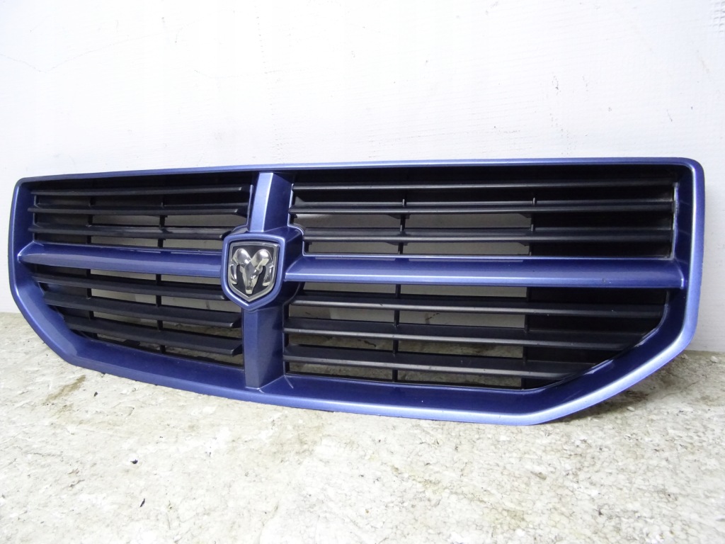 фото №1, Dodge caliber решётка радиатора решётка радиатора оригинал