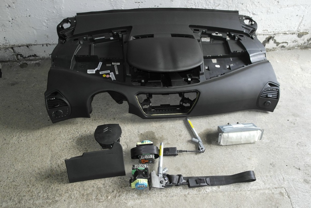 фото №1, Citroen c4 picasso подушка безпеки ремені панель приладів консоль панель приладів pulpit полиця