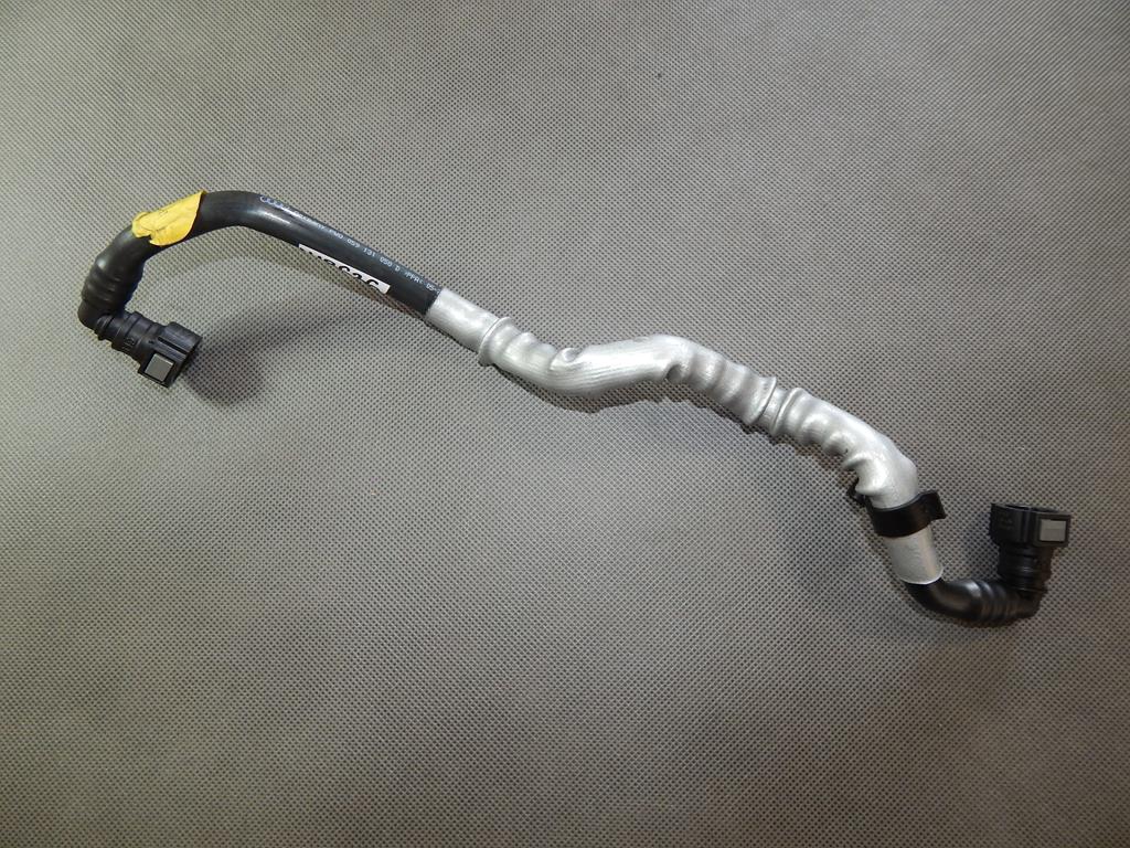 фото №1, Audi a7 4g шланг 059131058d