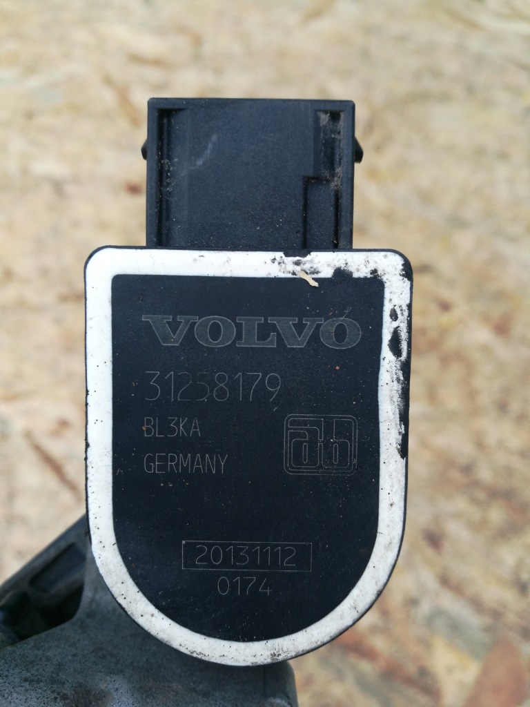Датчик выравнивание ксеноновых volvo v40 gełda pozna Оригинал
