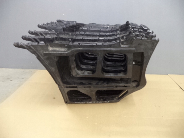 фото №7, Bmw 3 e91 kombi направляющая бампера задняя правый