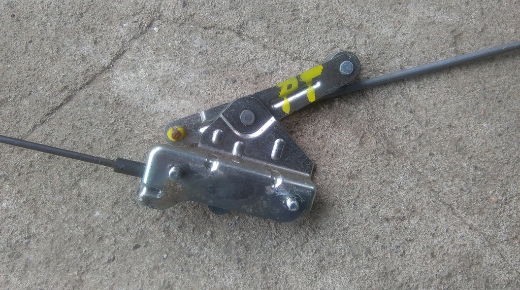 фото №2, Mazda 5 05-10 ролик напрямна двері правий задня