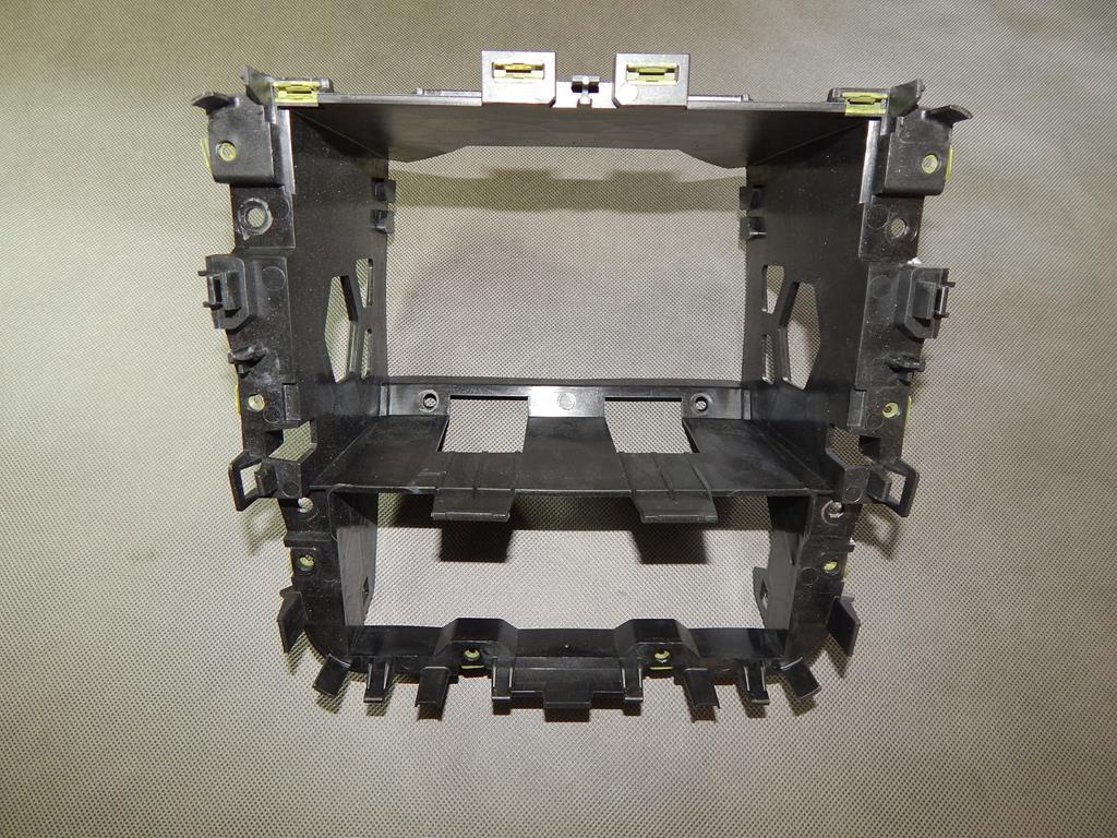 фото №1, Vw scirocco рамка карман радио 1k8858005