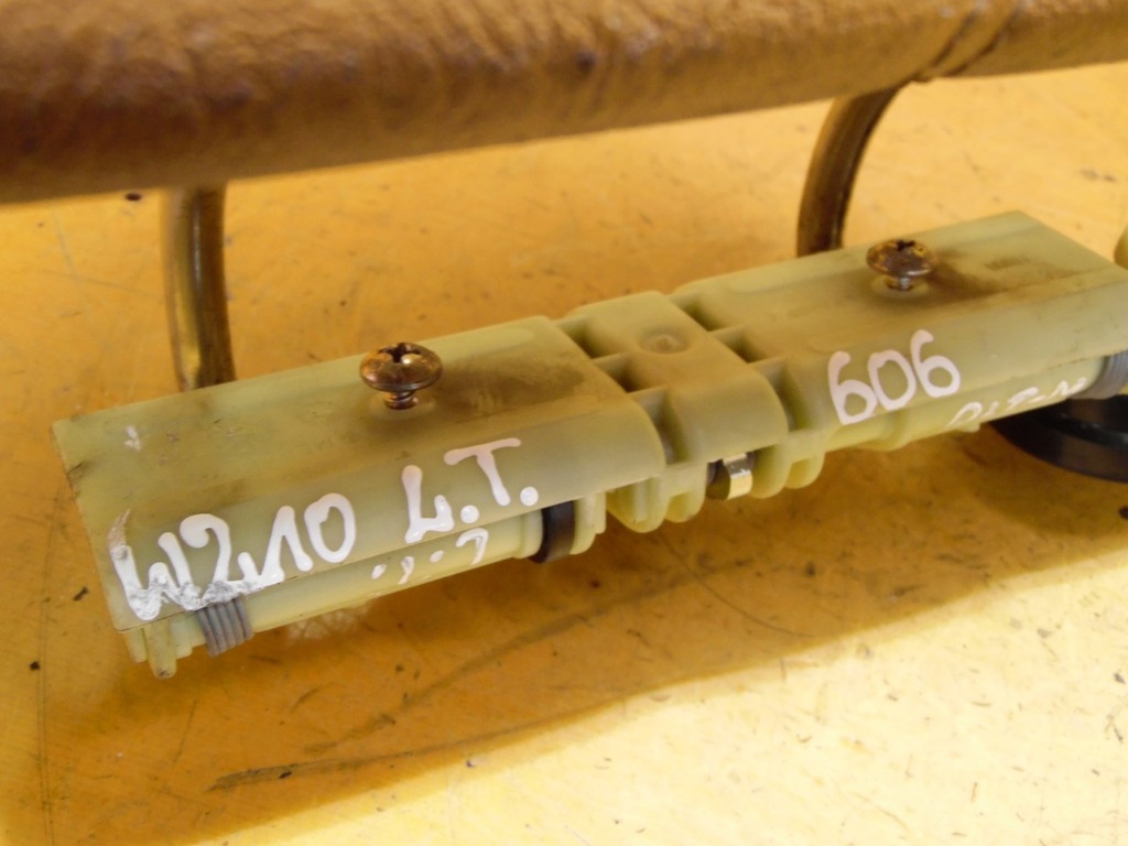 фото №6, Подголовник левый перед пневматический mercedes w210