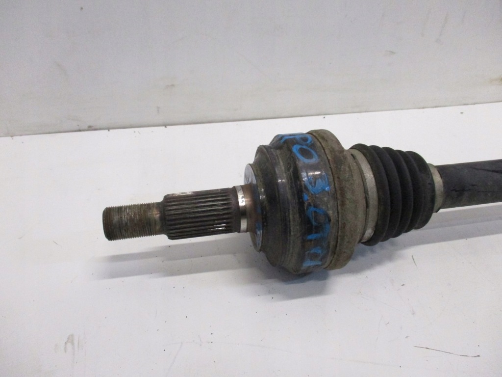 фото №2, Привідний вал задня права 7p0501201f 3,0tdi