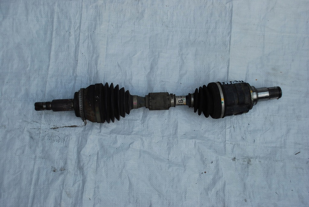 фото №1, Toyota corolla verso 2.2 d-cat 04-08 приводной вал левая