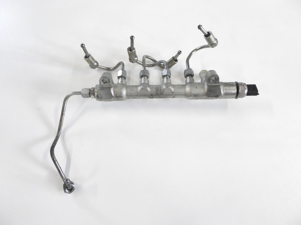 Opel mokka 1.7 cdti молдинг впрыскная рампа трубки Доставка