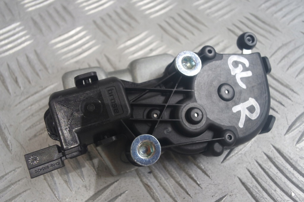 Купить Mercedes gl 166 механизм стекло задний  a1666700104