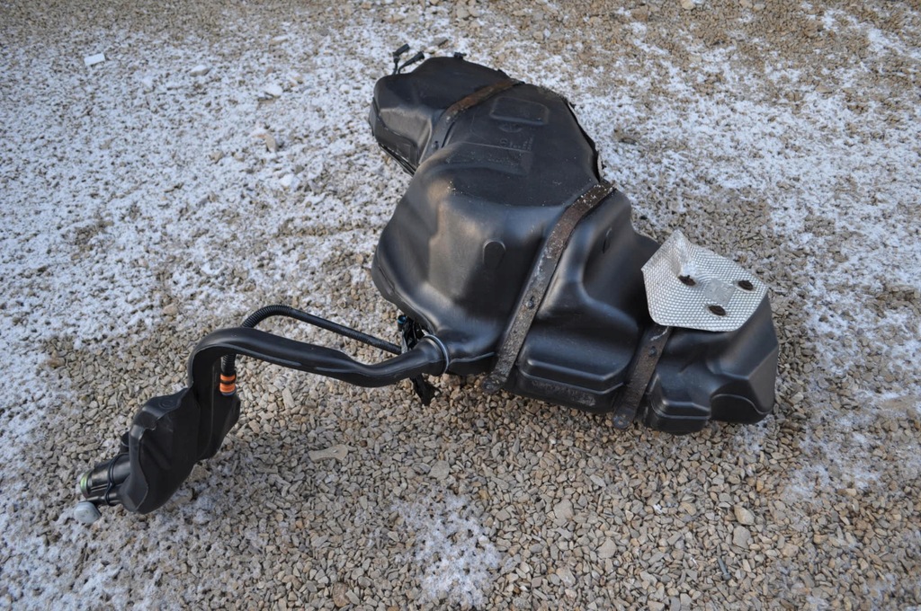 фото №7, Бак топлива дизель audi a4b7 a4 b7 1.9 2.0 tdi