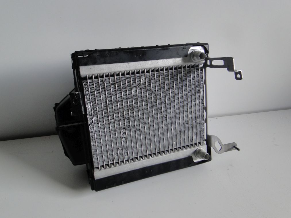 фото №9, Mercedes cls 218 радіатор wody w підкрилок amg a0995003203