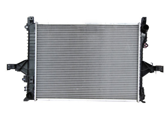 Купити Радіатор води volvo s60 s80 v70 2 механічна коробка передач 8601432