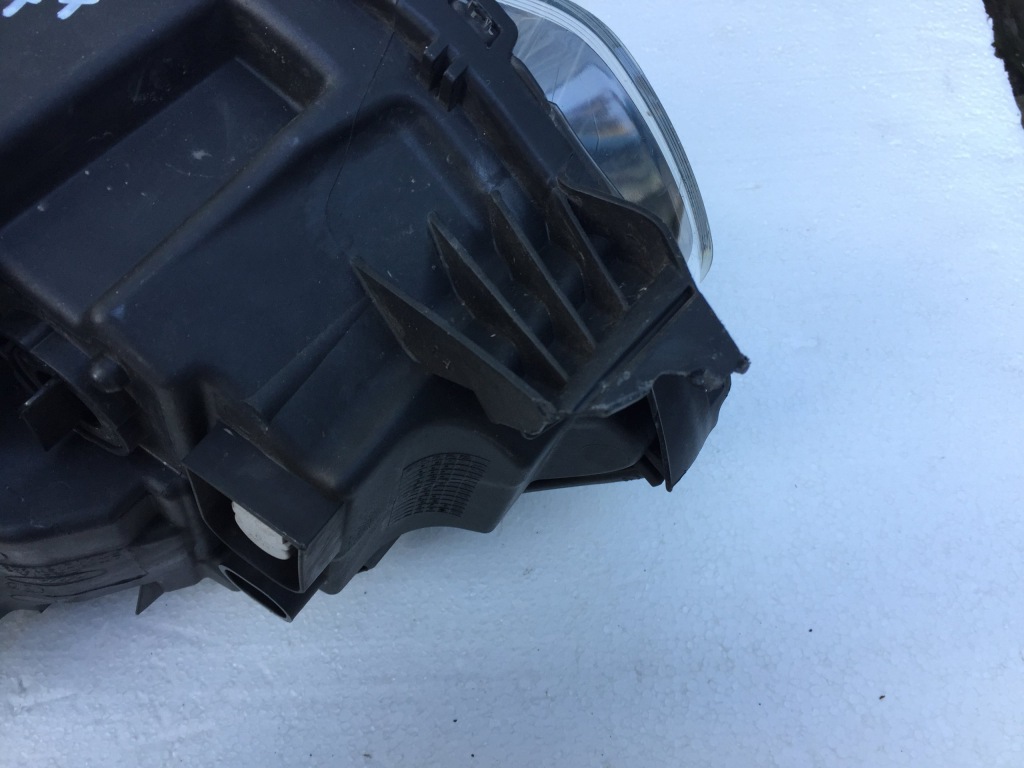 Ford transit connect mk2 правый  фара перед led 13- Недорого