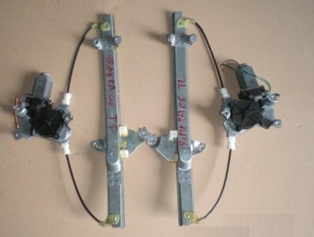 фото №1, Механізм підйомник вікон задня primera p12 2007 zvat