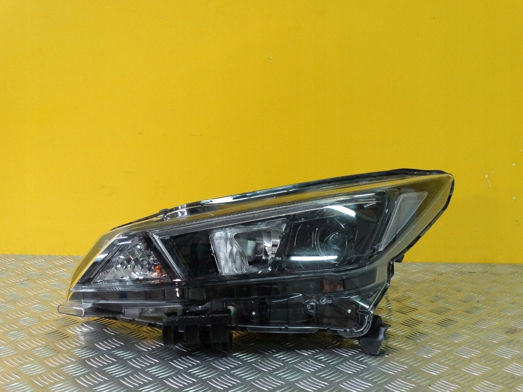 фото №1, Nissan leaf 2017- фара лівий лампа led europa