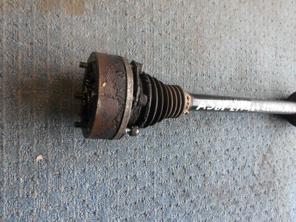 Привідний вал audi a3 8p quattro leon 2 golf v ліва задні Ціна