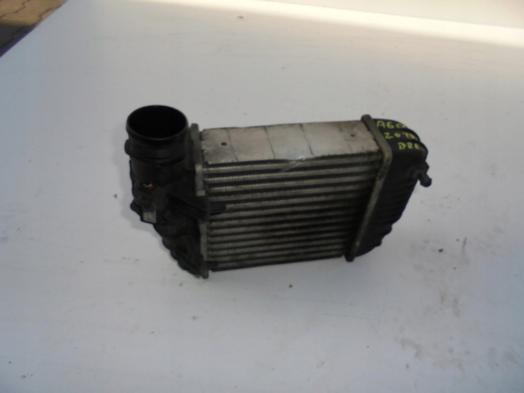 фото №1, Радиатор интеркулер audi a6 c6 2.0 tdi