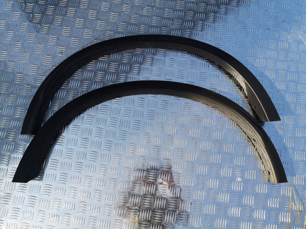 фото №1, Nissan x-trail t32 молдинг накладка крыла задняя