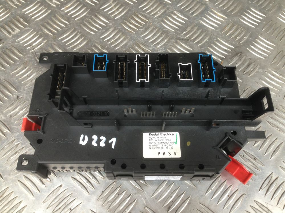 фото №1, Mercedes w221 3.2 cdi модуль sam блок управления бортовой компьютер