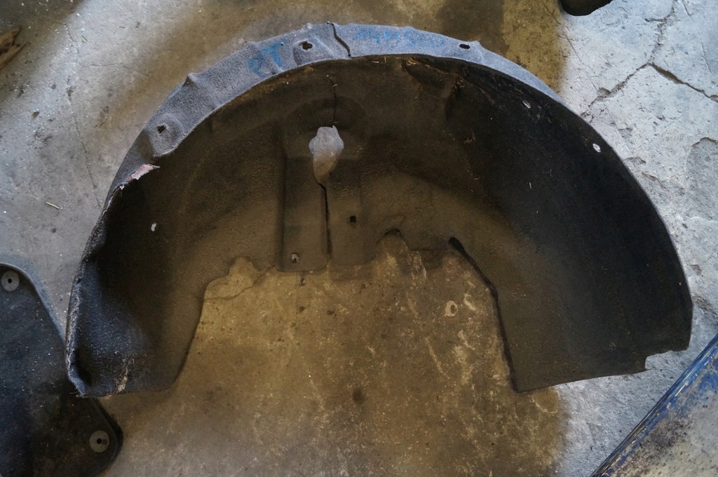 фото №1, Audi a4 b8 sedan подкрылок правое задние задняя