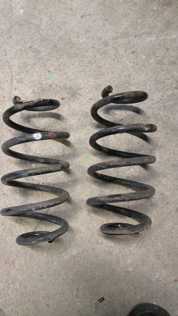 фото №1, Nissan juke пружина задняя