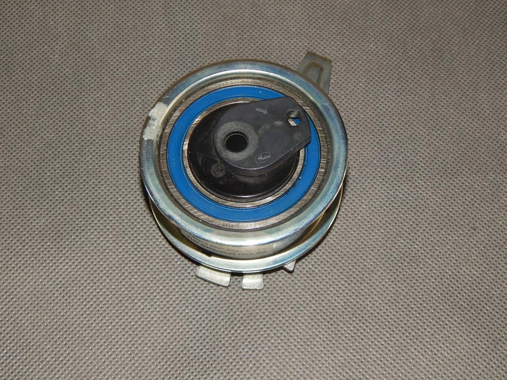 фото №1, Vw golf sportsvan ролик натяжителя 04l109243b