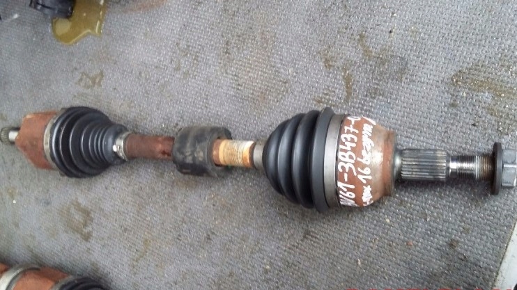 Купити Ford c max focus 1.6 ecoboost 14r привідний вал ліва bv61