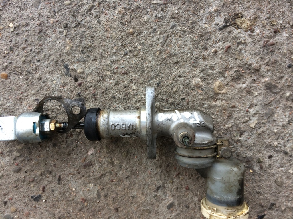 фото №1, Насос помпа гальмівна pajero ii 2.8 дизель